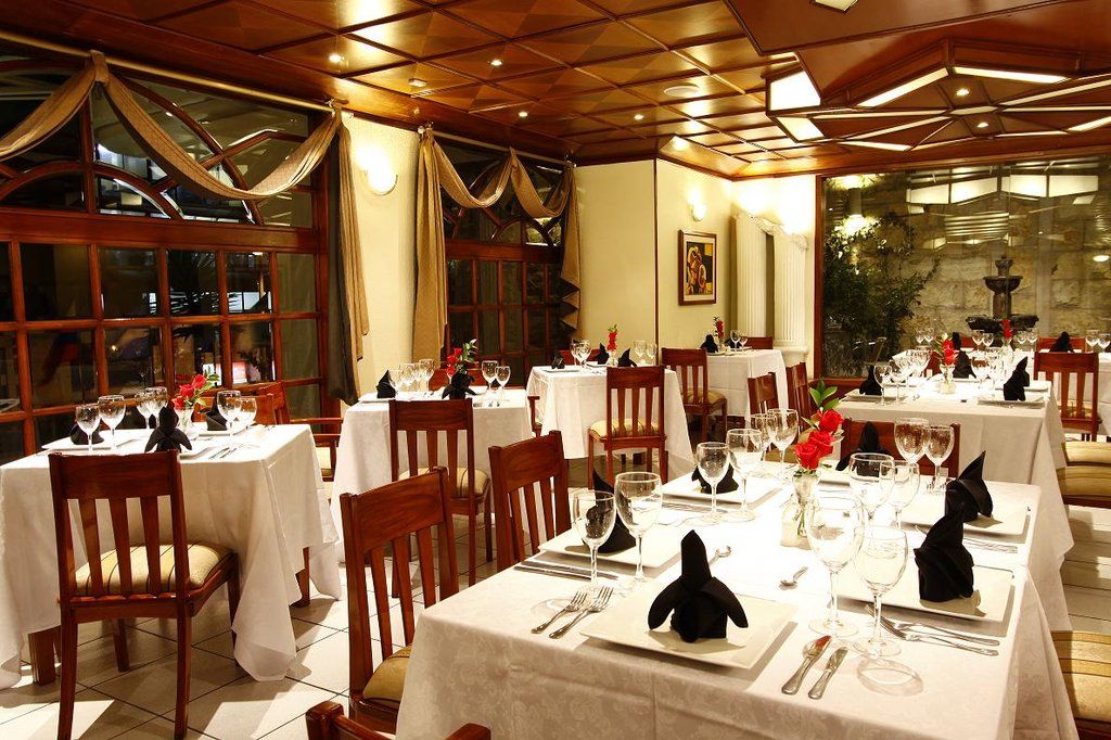 Hotel Reina Isabel Quito Zewnętrze zdjęcie