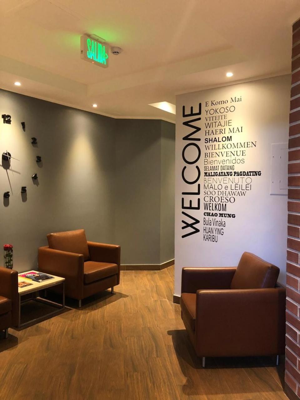 Hotel Reina Isabel Quito Zewnętrze zdjęcie